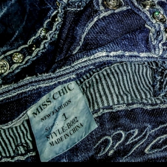 Miss Chic Crop Jeans Size 1 Skinny Leg Crop NWOT - Picture 11 of 12